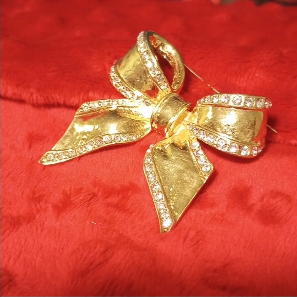 Gold Bow Brooch with Rhinestones - Picture 5 of 9
